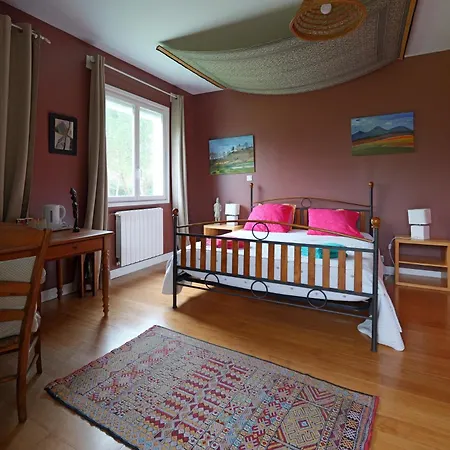 Les Cardaires Bed & Breakfast